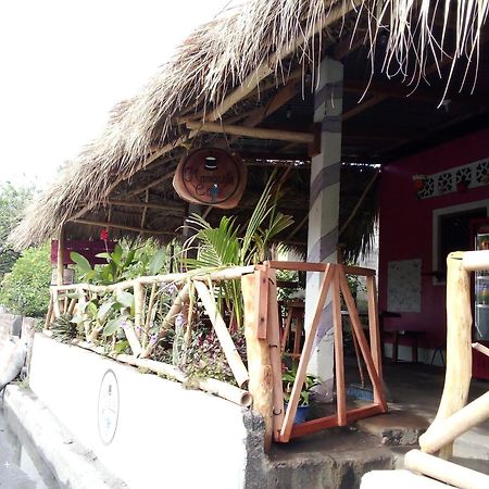 Mamacita Cafe House Hotel Moyogalpa Bagian luar foto